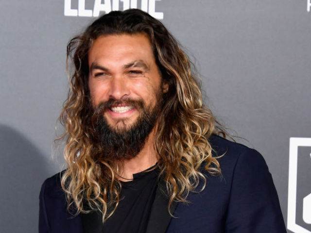 Jason Momoa, como Aquaman