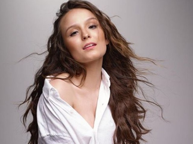 6. Larissa Manoela/Mirela