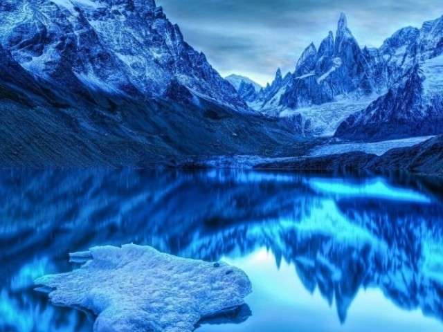 Azul