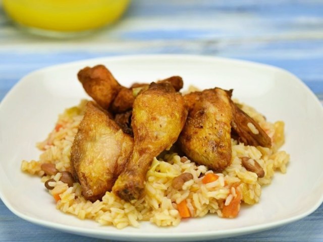 frango frito com arroz