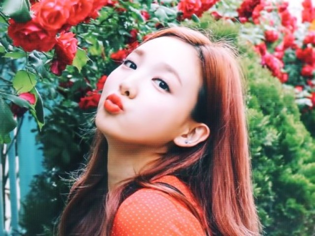 2. Nayeon