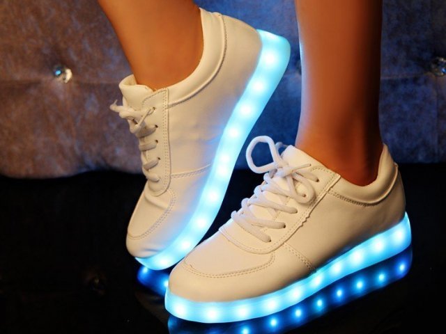 uauuu
tênis de led