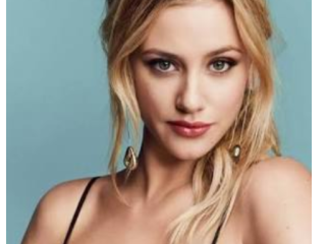 Lili reinhart