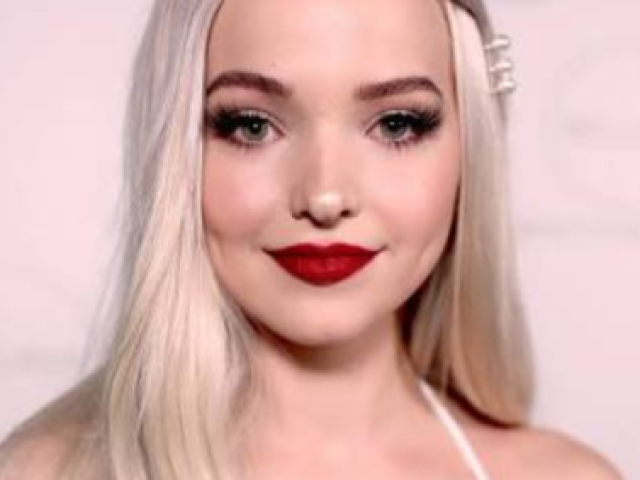 Sim.Dove Cameron