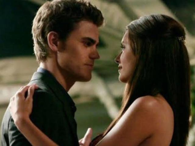 8. Stefan e Elena