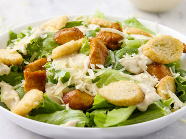 Salada Caesar