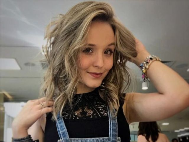 Larrisa manoela