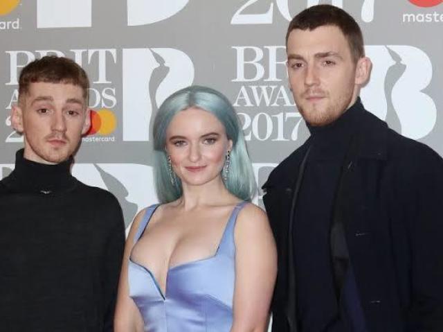 Clean bandit