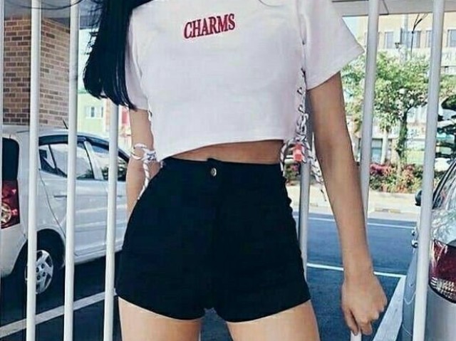 "Eu ñ quero ir de saia vou de short"