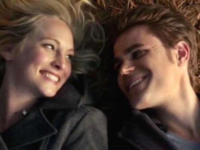 6. Stefan e Caroline