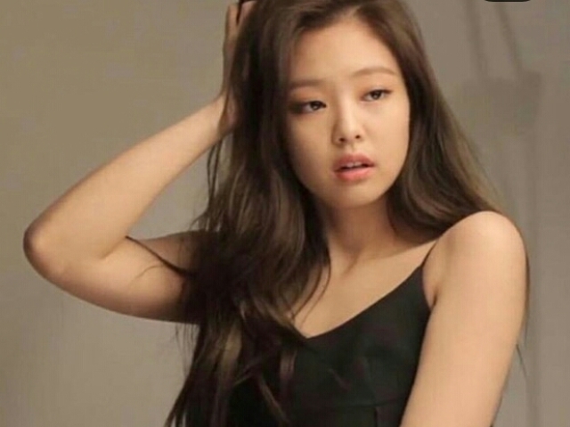 Jennie💛