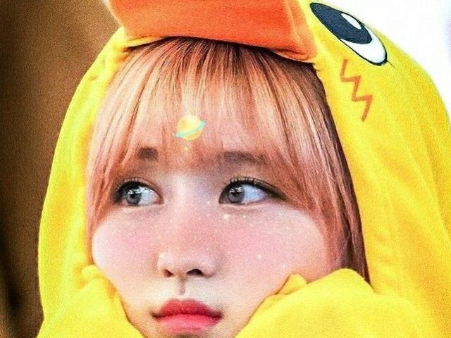 Momo(Twice)