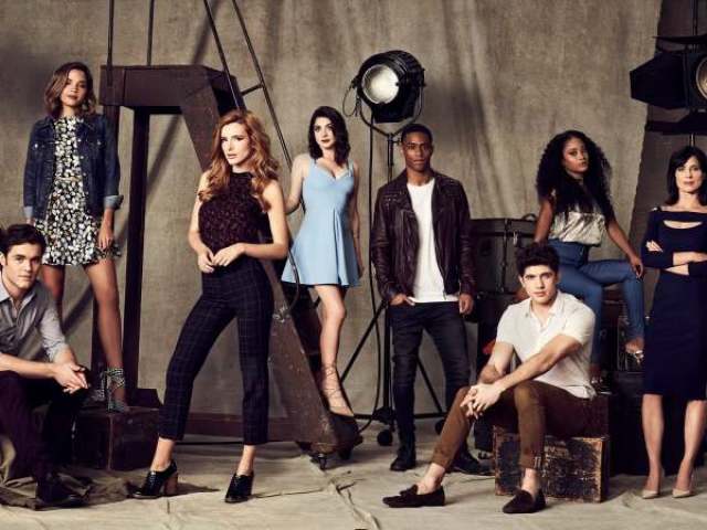 Famous in Love