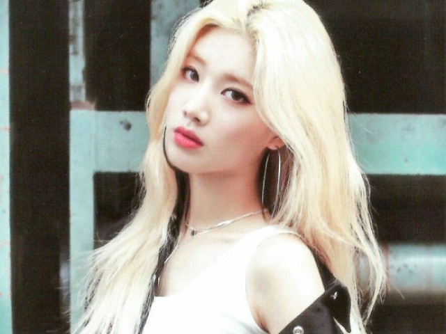 Kim Lip