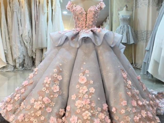 deixar as outras princess cm inveja do meu vestido super lindo e fofooo