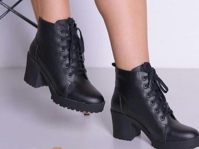 Botas pretas amo d+