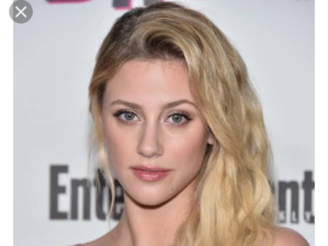 Lili Reinhart