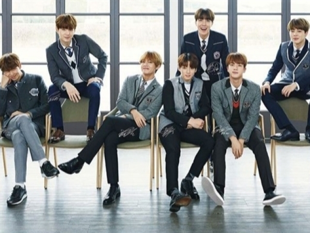 BTS RPG: Quem seria seu namorado no colégio?