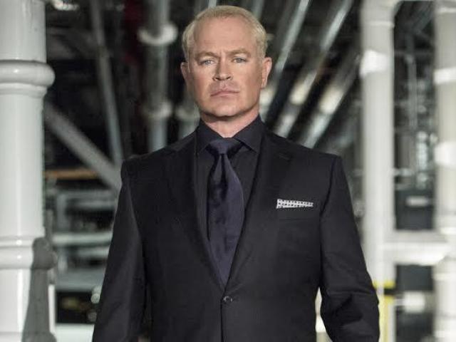 Damien darhk