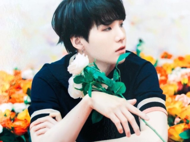 Motionless Min: Suga!