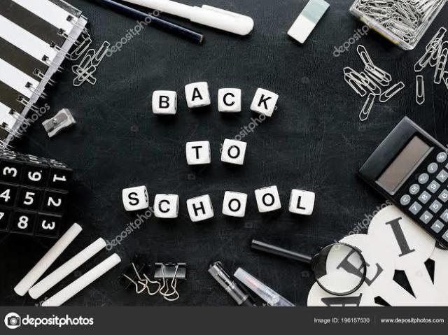 Material escolar black.
