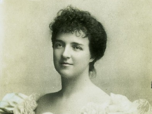 D.Amélia