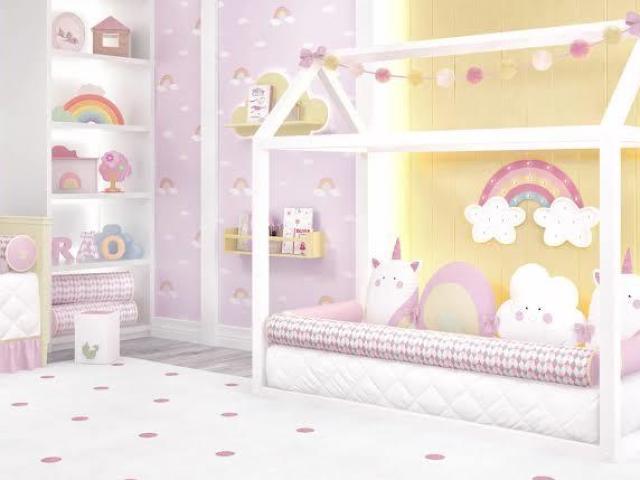 Quarto unicornio.
