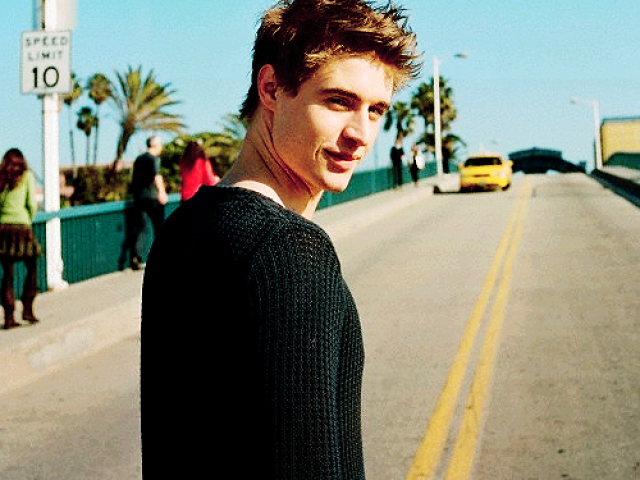 Max Irons