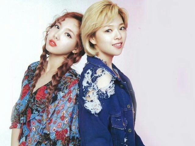 Nayeon / Jeongyeon