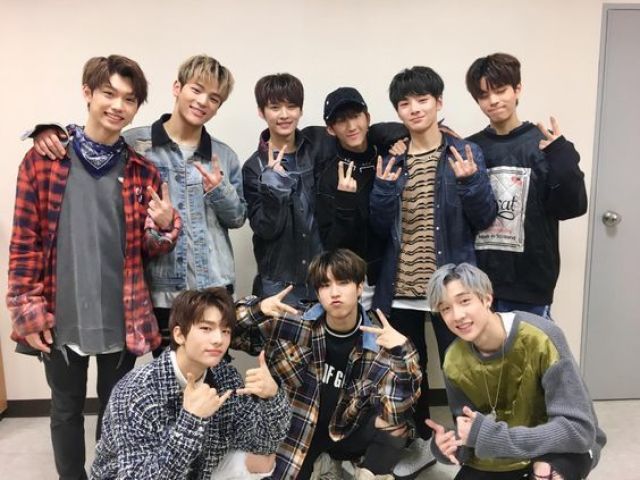 Stray Kids