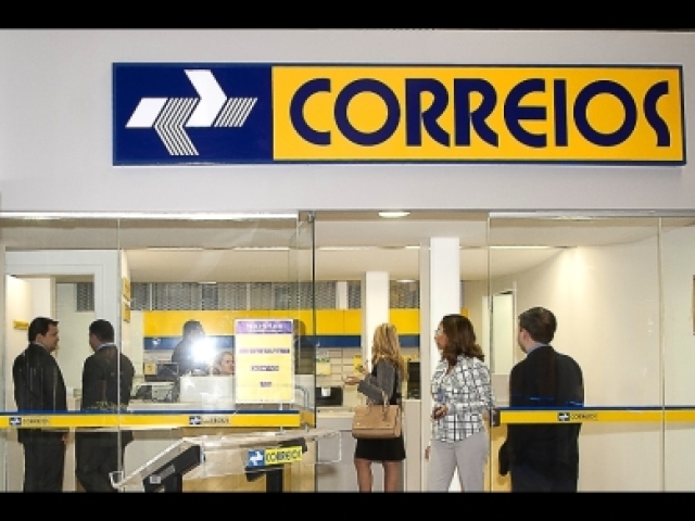 Entregar por encomenda para os pais da vitima