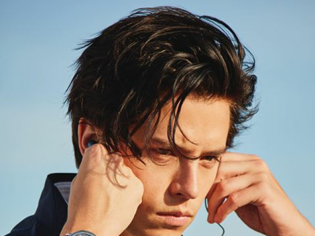 Jughead(Cole Sprouse)