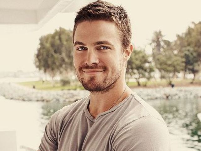 Stephen Amell