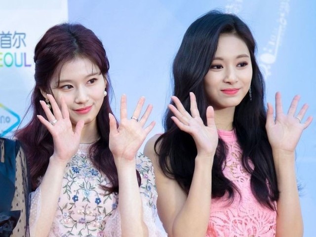 Sana e Tzuyu