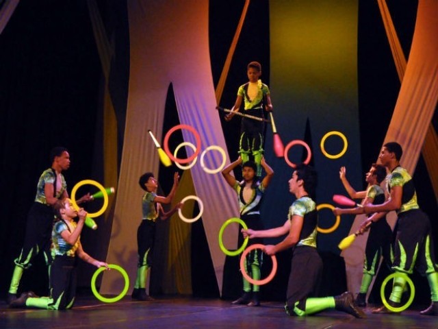 SHOW DE CIRCO