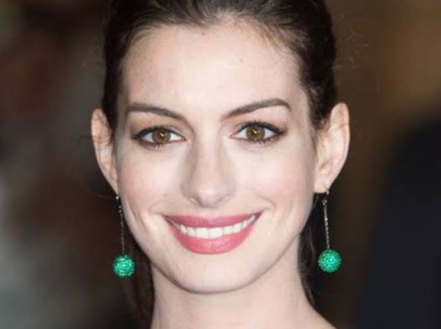 Anne Hathaway