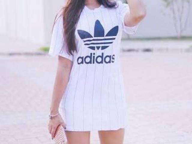 Um vestidinho adidas