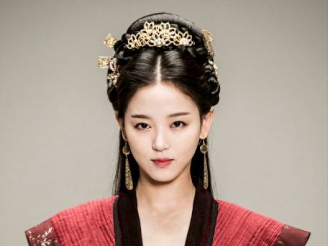 Hwangbo Yeon-hwa 💲