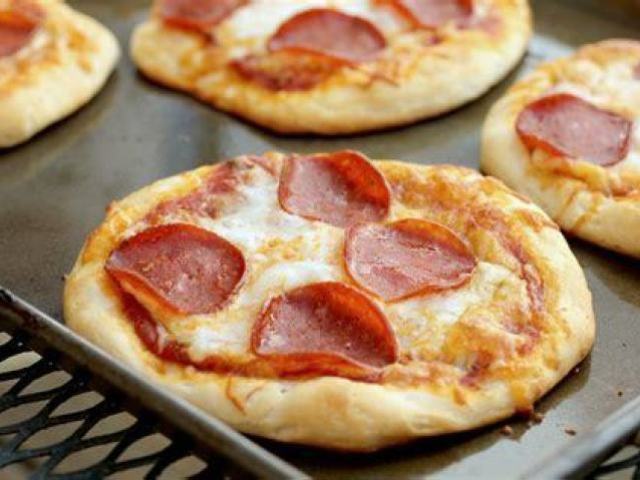 Mini pizzas.