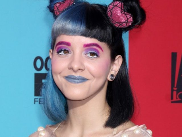 Parabéns sua amiga seria a Melanie Martinez