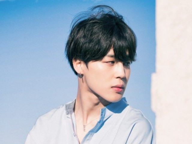 Jimin (Jiminie ta de black hair de novo alguém me enterra)