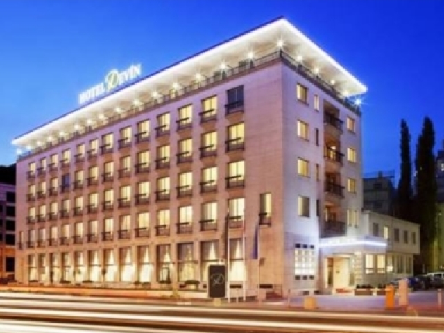 Hotel simples