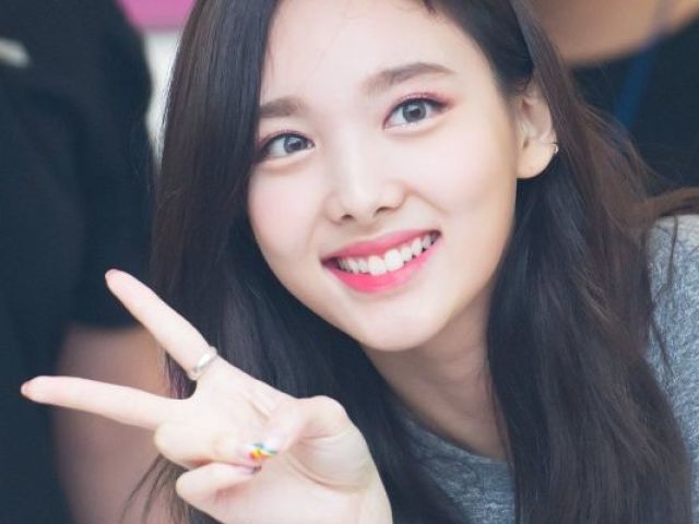 NAYEON