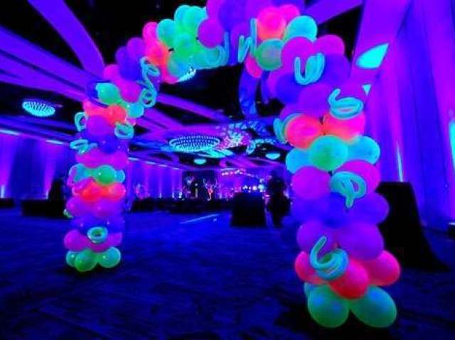 Neon!