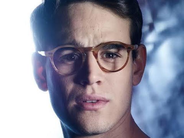 Simon Lewis