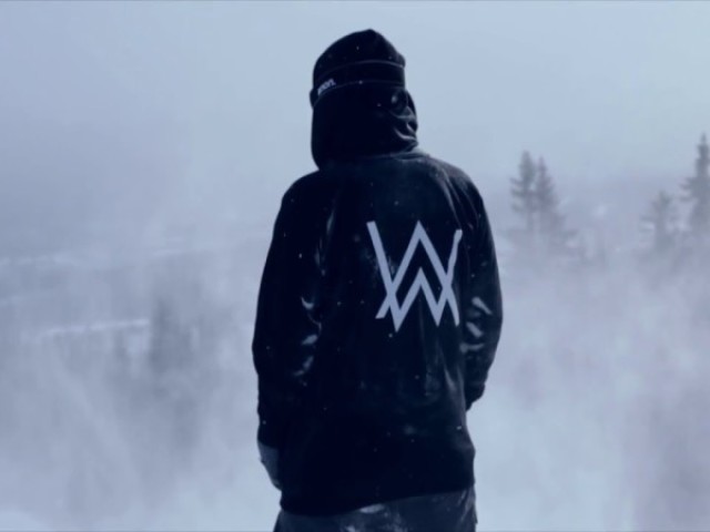 Alan Walker - Alone