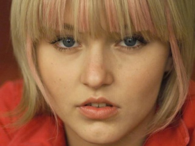 Victoria Paz (Angelique Boyer)