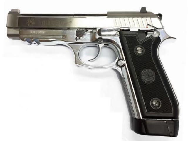 Pistola