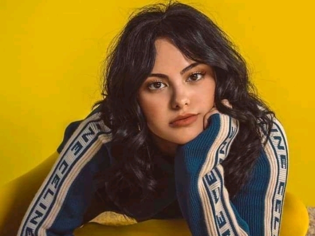 Você conhece a Camila Mendes?