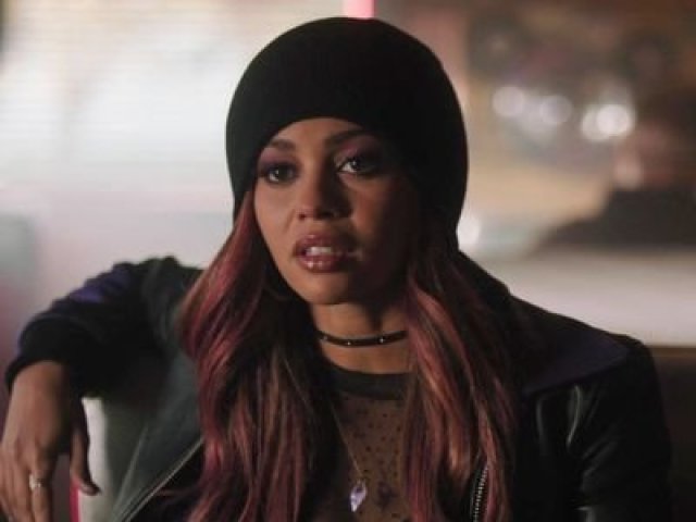 Toni Topaz